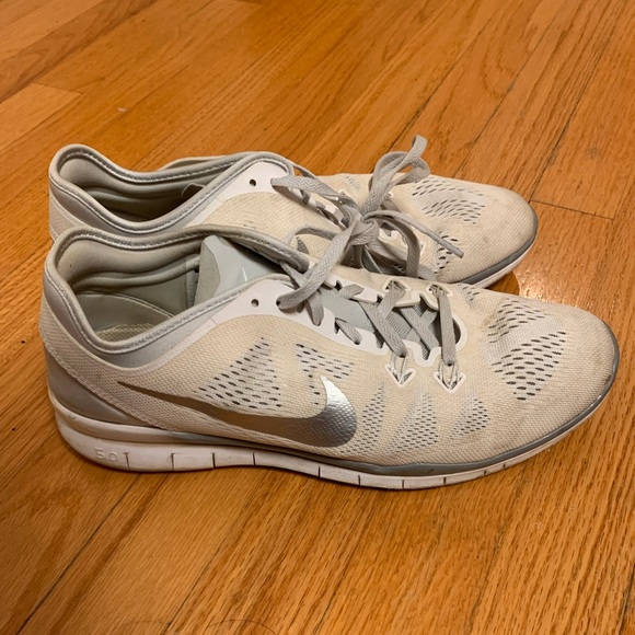 Nike Free Run 5.0 Size 10 Women’s Lightly Used